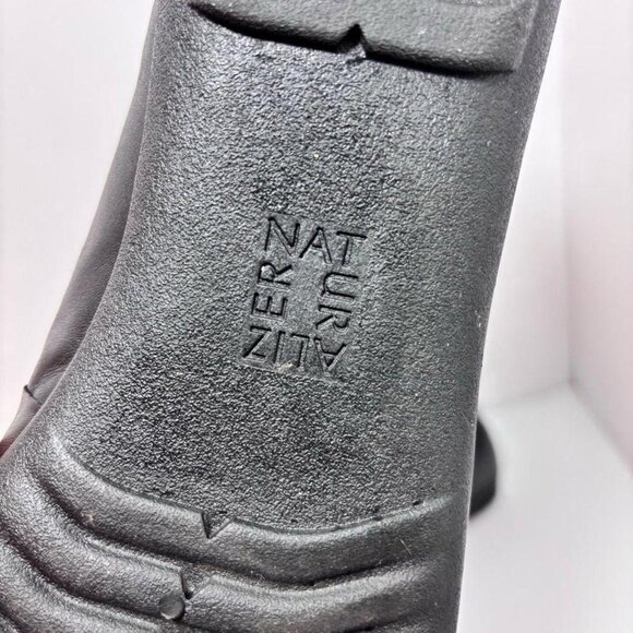 Naturalizer Women's Black Loafers - Picture 8 of 8